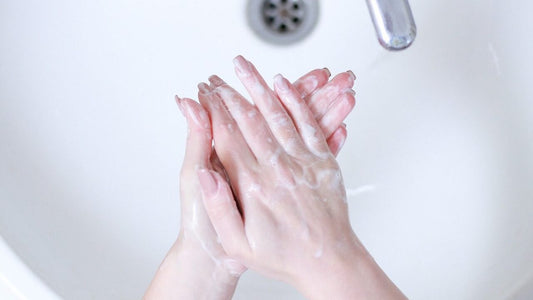 hand-washing-4818792_1920-1