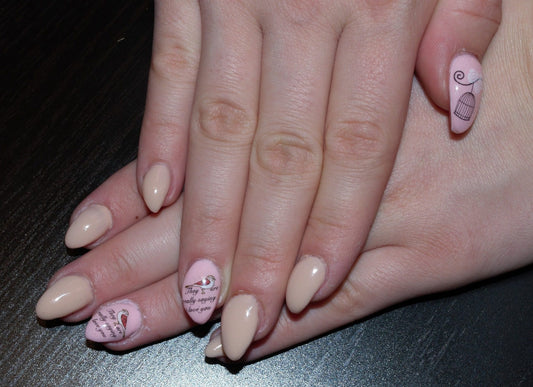 nails-1174502_1920